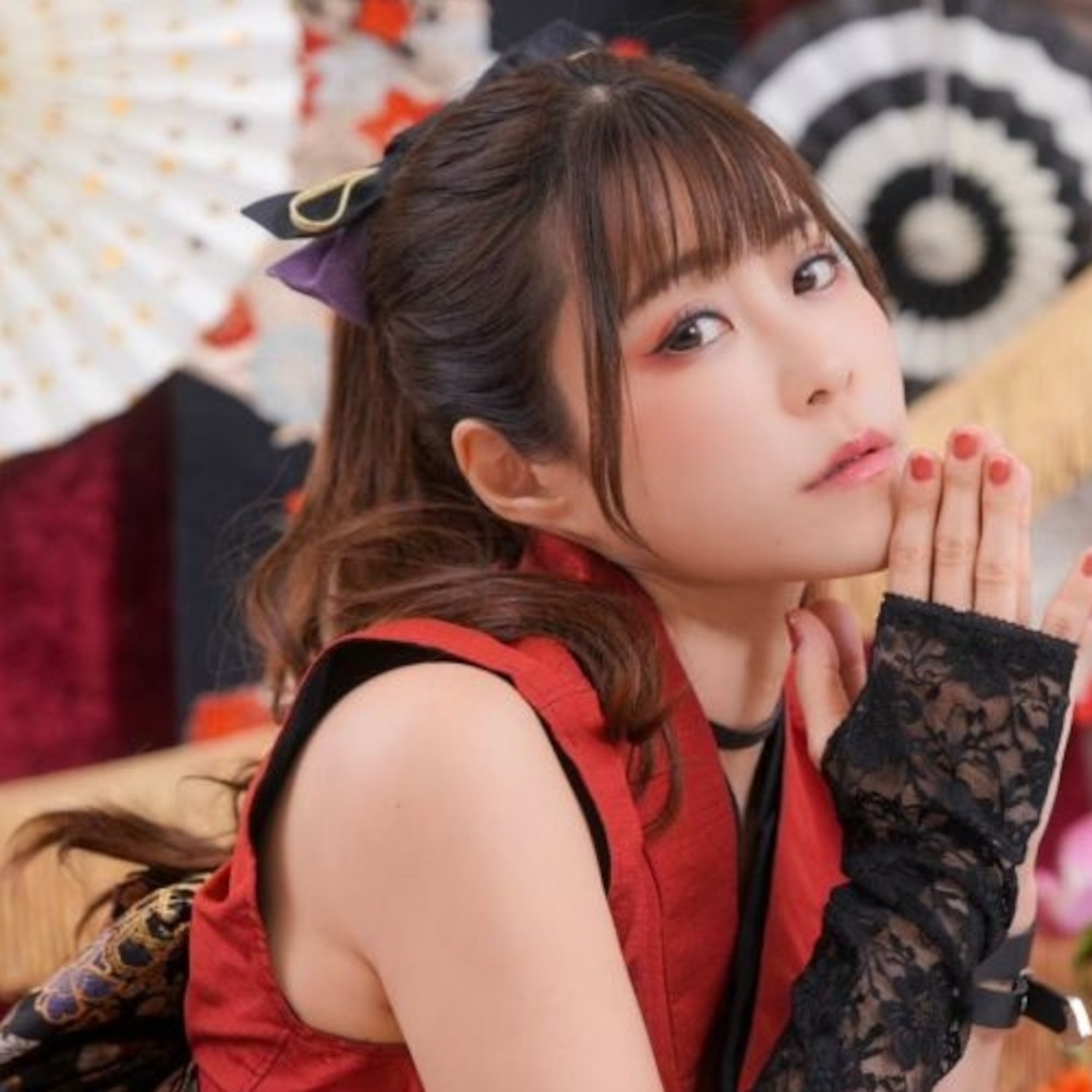 Misa signing session